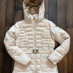 The North Face Women's Cream Quilted belted down Jacket with Hood
